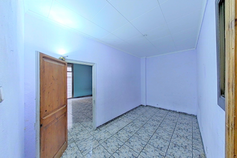 Apartment for sale in Barcelona, Spain 4 bedrooms, 110 sq.m. No. 167202 - photo 16