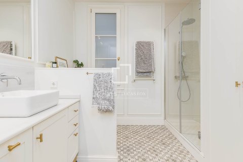 Apartment à vendre à Barcelona, Espagne, 3 chambres, 139 m2 No. 150531 - photo 21
