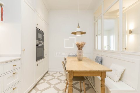 Apartment à vendre à Barcelona, Espagne, 3 chambres, 139 m2 No. 150531 - photo 8