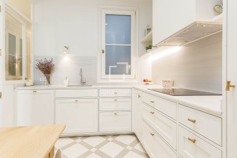 Apartment à vendre à Barcelona, Espagne, 3 chambres, 139 m2 No. 150531 - photo 10