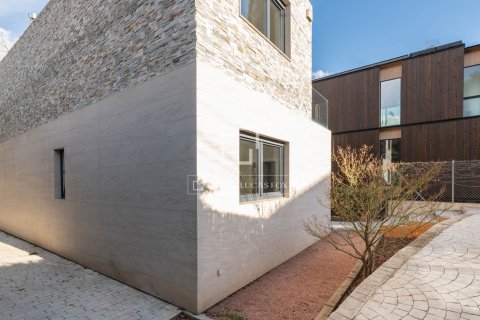 Villa zum Verkauf in Valldoreix, Barcelona, Spanien 3 Schlafzimmer, 177 m2 Nr. 150537 - Foto 30