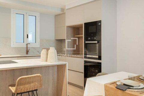 Apartment à vendre à Barcelona, Espagne, 3 chambres, 150 m2 No. 150534 - photo 13