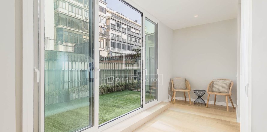 Dzīvoklis Barcelona, Spānijā 3 istabas, 150 m2 Nr. 150534