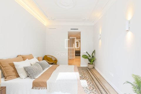Dzīvoklis pārdošanā Barcelona, Spānijā 3 istabas, 150 m2 Nr. 150534 - attēls 28