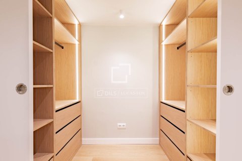 Apartment à vendre à Barcelona, Espagne, 3 chambres, 150 m2 No. 150534 - photo 30