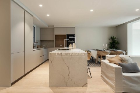 Apartment à vendre à Barcelona, Espagne, 3 chambres, 150 m2 No. 150534 - photo 16