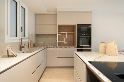 Apartment à vendre à Barcelona, Espagne, 3 chambres, 150 m2 No. 150534 - photo 11