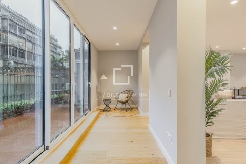 Apartment à vendre à Barcelona, Espagne, 3 chambres, 150 m2 No. 150534 - photo 3