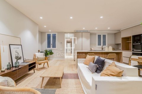 Apartment à vendre à Barcelona, Espagne, 3 chambres, 150 m2 No. 150534 - photo 4