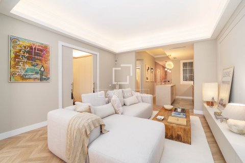 Apartment à vendre à Barcelona, Espagne, 3 chambres, 94 m2 No. 150533 - photo 6