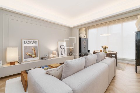 Apartment à vendre à Barcelona, Espagne, 3 chambres, 94 m2 No. 150533 - photo 3