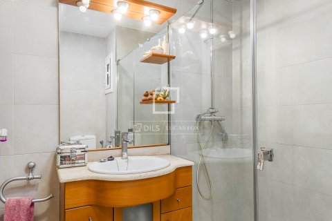 Apartment à vendre à Barcelona, Espagne, 4 chambres, 118 m2 No. 150532 - photo 23