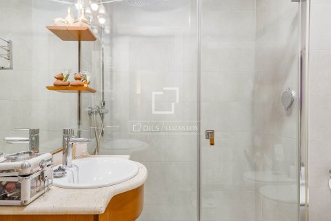 Apartment à vendre à Barcelona, Espagne, 4 chambres, 118 m2 No. 150532 - photo 22