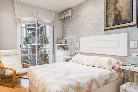 Apartment à vendre à Barcelona, Espagne, 4 chambres, 118 m2 No. 150532 - photo 14