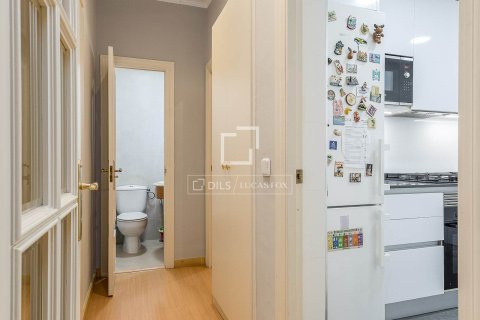 Apartment à vendre à Barcelona, Espagne, 4 chambres, 118 m2 No. 150532 - photo 24