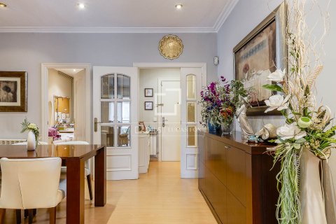 Apartment à vendre à Barcelona, Espagne, 4 chambres, 118 m2 No. 150532 - photo 9