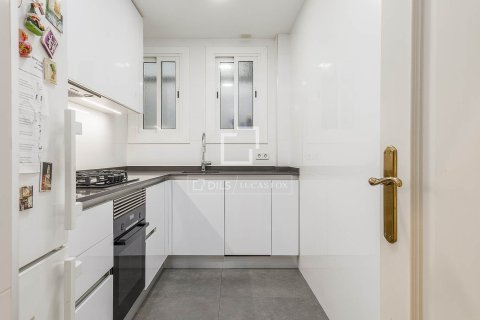 Apartment à vendre à Barcelona, Espagne, 4 chambres, 118 m2 No. 150532 - photo 10