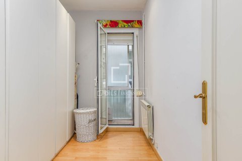 Apartment à vendre à Barcelona, Espagne, 4 chambres, 118 m2 No. 150532 - photo 18