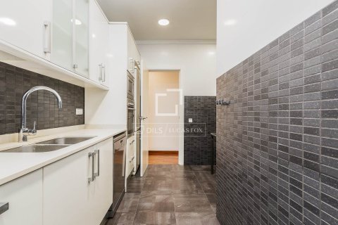 Dzīvoklis pārdošanā Barcelona, Spānijā 5 istabas, 131 m2 Nr. 150535 - attēls 12