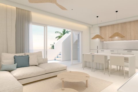 Apartamento en venta en Torre de la Horadada, Alicante, España 3 dormitorios, 78 m2 No. 145679 - foto 2