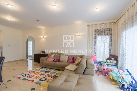 Villa à vendre à Lloret de Mar, Girona, Espagne, 4 chambres, 330 m2 No. 177120 - photo 7