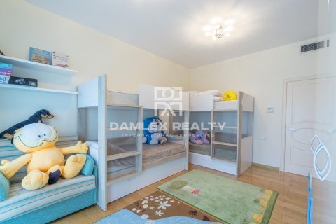Villa à vendre à Lloret de Mar, Girona, Espagne, 4 chambres, 330 m2 No. 177120 - photo 22