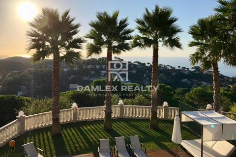 Villa à Lloret de Mar, Girona, Espagne 4 chambres, 330 m2 No. 177120