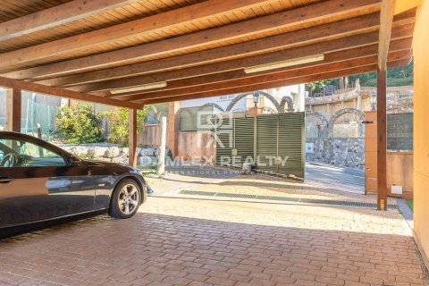 House à vendre à Lloret de Mar, Girona, Espagne, 5 chambres, 365 m2 No. 177121 - photo 28