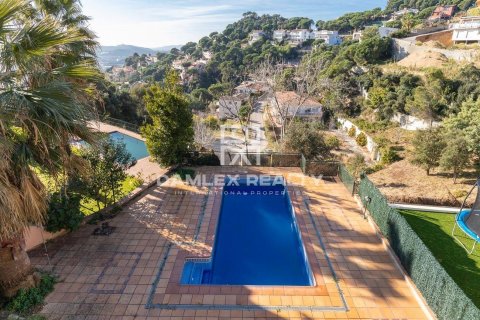 House à vendre à Lloret de Mar, Girona, Espagne, 5 chambres, 365 m2 No. 177121 - photo 27