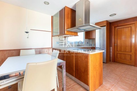 House à vendre à Lloret de Mar, Girona, Espagne, 5 chambres, 365 m2 No. 177121 - photo 10
