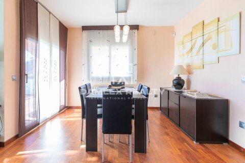 House à vendre à Lloret de Mar, Girona, Espagne, 5 chambres, 365 m2 No. 177121 - photo 7