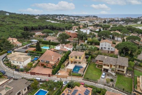 Villa for sale in S'Agaro, Girona, Spain 4 bedrooms, 215 sq.m. No. 177119 - photo 2
