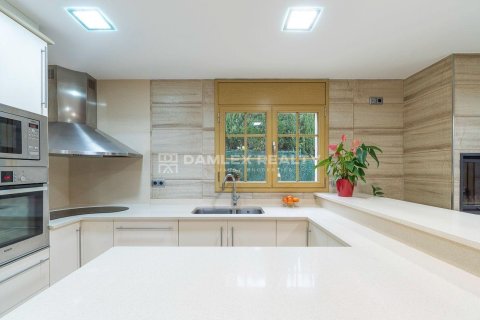 Villa for sale in S'Agaro, Girona, Spain 4 bedrooms, 215 sq.m. No. 177119 - photo 11