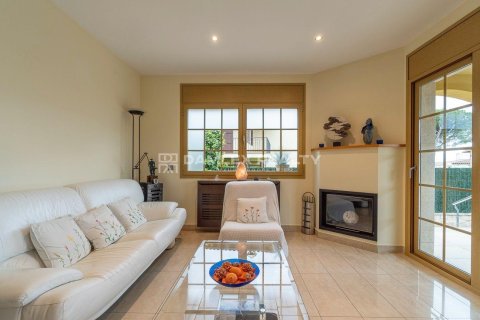 Villa for sale in S'Agaro, Girona, Spain 4 bedrooms, 215 sq.m. No. 177119 - photo 6
