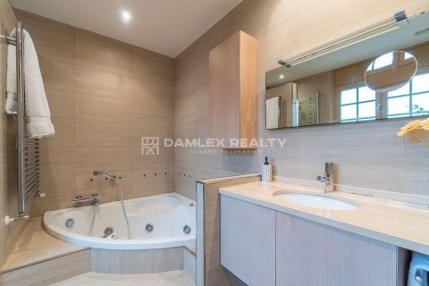 Villa for sale in S'Agaro, Girona, Spain 4 bedrooms, 215 sq.m. No. 177119 - photo 26