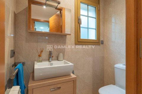 Villa for sale in S'Agaro, Girona, Spain 4 bedrooms, 215 sq.m. No. 177119 - photo 17