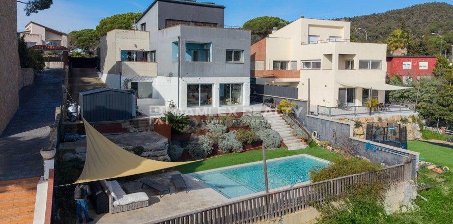 Villa à Blanes, Girona, Espagne 4 chambres, 360 m2 No. 177123