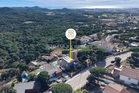 Villa à vendre à Blanes, Girona, Espagne, 4 chambres, 360 m2 No. 177123 - photo 2