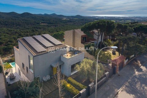 Villa à vendre à Blanes, Girona, Espagne, 4 chambres, 360 m2 No. 177123 - photo 3