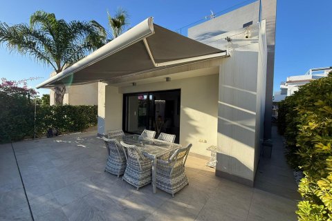 Villa à vendre à Ciudad Quesada, Alicante, Espagne, 3 chambres, 125 m2 No. 165753 - photo 13