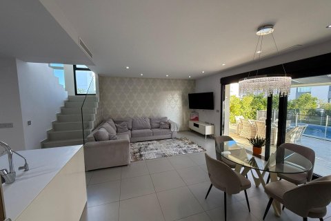 Villa à vendre à Ciudad Quesada, Alicante, Espagne, 3 chambres, 125 m2 No. 165753 - photo 7