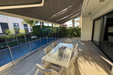 Villa à vendre à Ciudad Quesada, Alicante, Espagne, 3 chambres, 125 m2 No. 165753 - photo 4