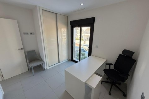 Villa à vendre à Ciudad Quesada, Alicante, Espagne, 3 chambres, 125 m2 No. 165753 - photo 29