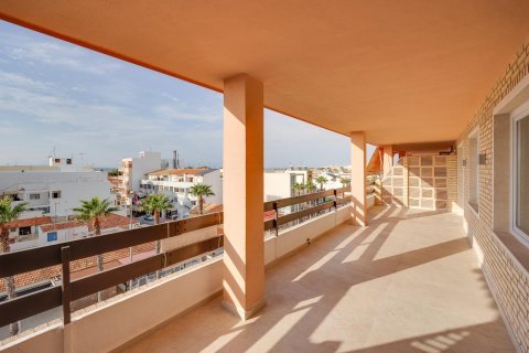 Apartment for sale in Torrevieja, Alicante, Spain 3 bedrooms, 102 sq.m. No. 165755 - photo 9