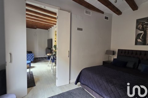 Продажа квартиры в Барселона, Испания 1 спальня, 60м2 №153630 - фото 24