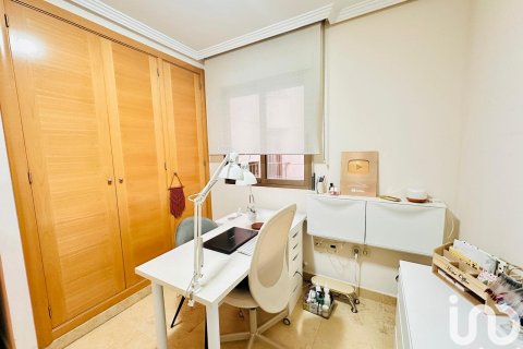 Dzīvoklis pārdošanā Mutxamel, Alicante, Spānijā 3 istabas, 130 m2 Nr. 153629 - attēls 18