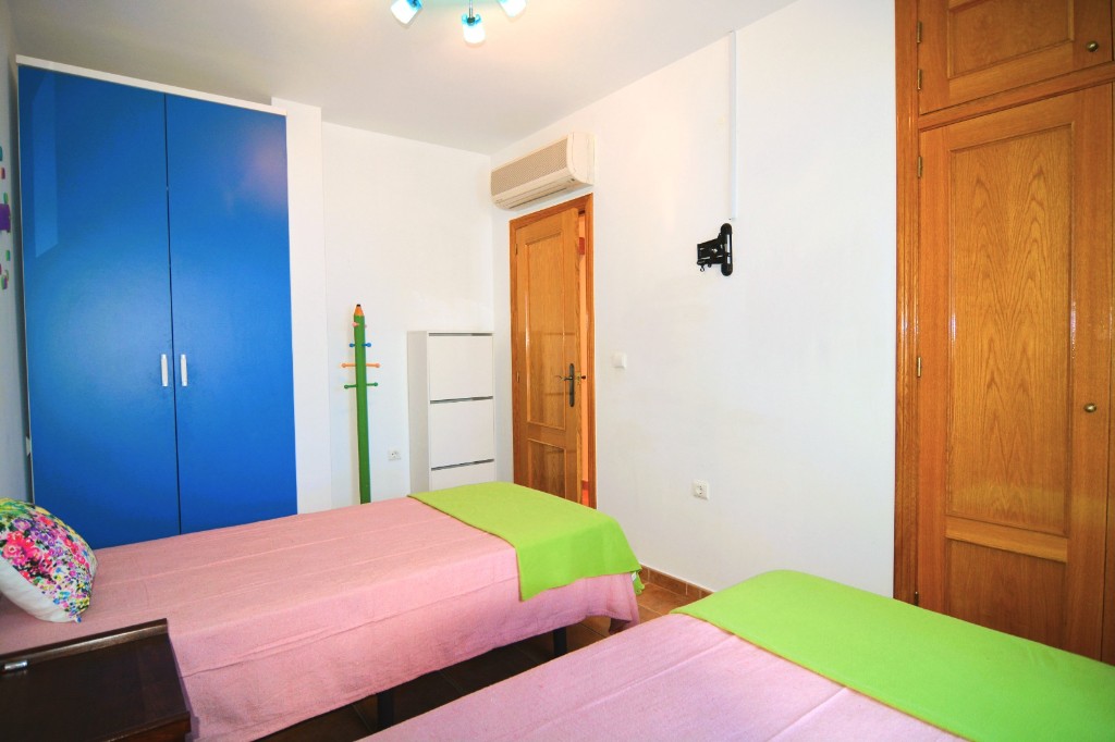 Квартира в Дехеса де Кампоамор, Аликанте, Испания 3 спальни, 85м2 №144966