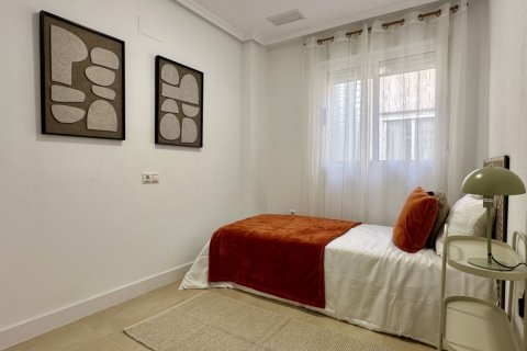 Apartament w Torrevieja, Alicante, Hiszpania 3 sypialnie, 90 mkw. nr 152113 – zdjęcie 8