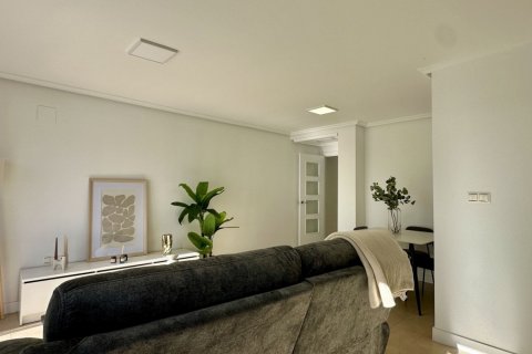 Apartament w Torrevieja, Alicante, Hiszpania 3 sypialnie, 90 mkw. nr 152113 – zdjęcie 21