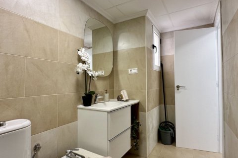 Apartament w Torrevieja, Alicante, Hiszpania 3 sypialnie, 90 mkw. nr 152113 – zdjęcie 15